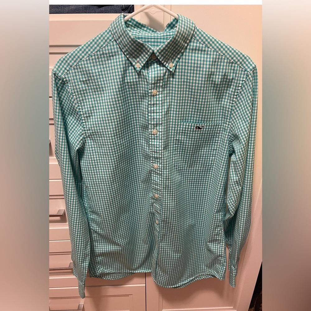 Vineyard Vines Button Down Shirt​